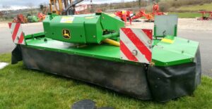 Faucheuse conditionneuse JOHN DEERE 131 F