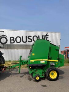 Presse à balles rondes John Deere 582