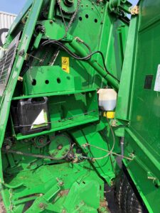 Presse à balles rondes John Deere 582