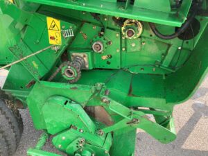 Presse à balles rondes John Deere 582