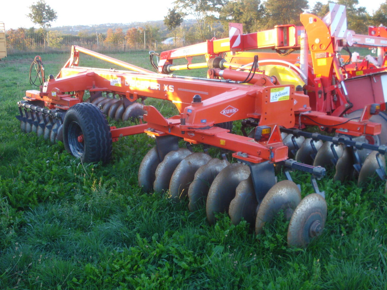 Cover crop Kuhn Discover XS 28 © Ets Bousquié