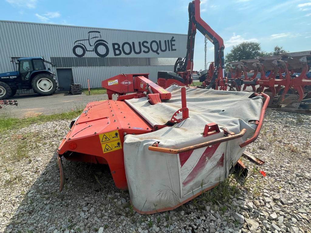 Faucheuse conditionneuse Kuhn FC 283 GII © Ets Bousquié